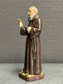 Heiligenbeeld Pater Pio rubber, 12cm, jaren 50 (2)