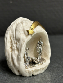 Kerstgroep walnoot, 4 CM
