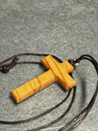 Kruishanger met Corpus aan koord. 3.5x2.5 CM