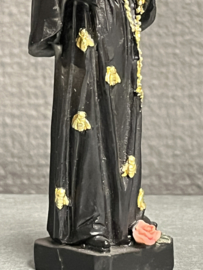 Heiligenbeeld Rita van Cascia met bijen op habijt, resin, 10 cm (2)