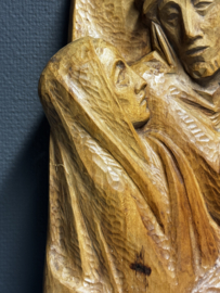 Plaquette “Jezus ontmoet zijn moeder, Maria.”