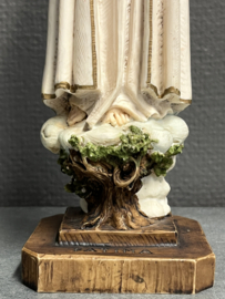Heiligenbeeld  Maria Onze Lieve Vrouw van Fatima, geperst marmer, 26 cm (3)