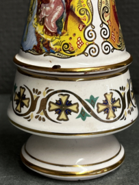 Orthodox wierook scheepje en wijwaterflesje, porselein, 15 cm hoog