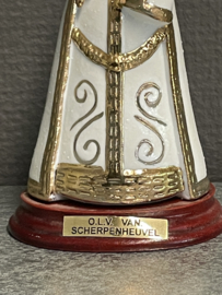 Heiligenbeeld Maria O.L.V van Scherpenheuvel, porselein, 13 cm op houten voetje (7)