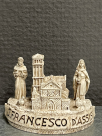 Basiliek van Assisi met Franciscus en Clara, resin,  5x6 cm (10)