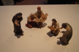 Besnijdenis van Jezus, resin, 4 delen, ca. 9 cm (3)