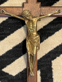 Eiken houten crucifix met koperen corpus, 46 x 28 cm (8)