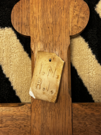 Antieke houten kruis met Corpus