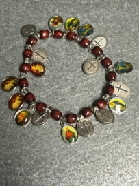 Armband met diverse heiligen afbeeldingen