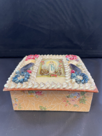 Schelpen doosje, Lourdes souvenir, 12x12 cm jaren '30 (5)