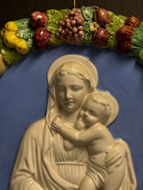 Italiaans porseleinen wandmedaillon – Maria met Kind