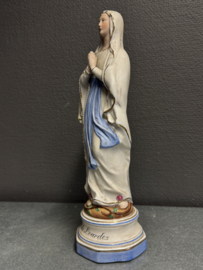 Onze-Lieve-Vrouw van Lourdes – antiek Mariabeeld van biscuitporselein, ca. 1900