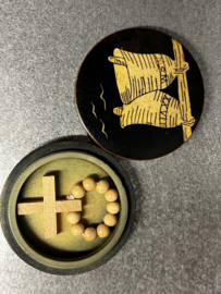 Antiek Tientje in houten doosje 1927, geboorte jaar Benedictus 16e, 6 cm doorsnee