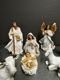 Kerstgroep 11 delig, max hoogte 14.5 CM, resin