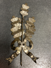 Antiek jacht trofee, eiken bladeren en eikels met strik 14 x 6 cm