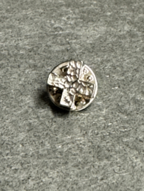 Broche met kruis 1 CM metaal