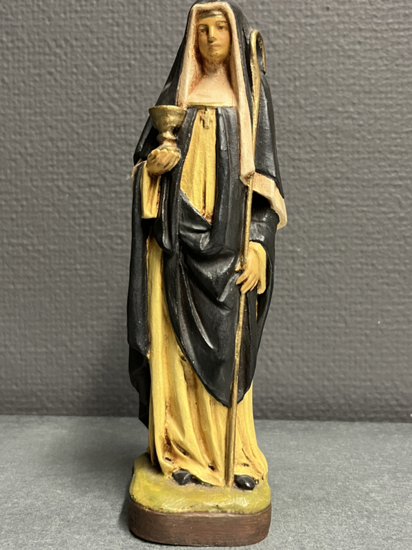 Heiligenbeeld Odilia van Orp (Adele,Adilia of Alida),  20 cm hoog. Gips (4)