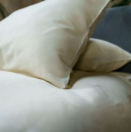 Kayori dekbedovertrekset SAYA off-white