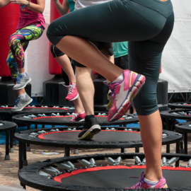 Fitnesstrampoline Ø1035 mm tot 150kg met in hoogte verstelbare handgreep.