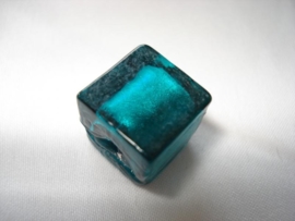 Zilverfolie glaskraal kubus 12mm petrol blauw