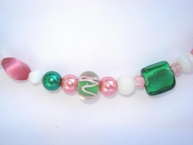 Armband groen, roze en wit