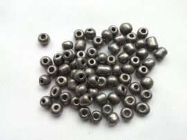 Rocailles 3-4 mm grijs glans
