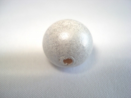 Houten kraal 12 mm gewassen wit met glanslaagje