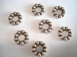 Bali ring zilverkleur 12 mm 