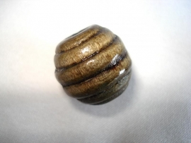 Houten kraal met ribbel grijsbruin 12 mm