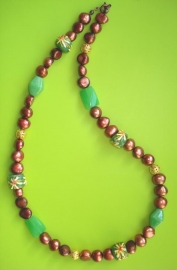 Ketting roestbruin, groen en goud