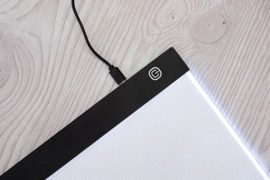 Ultraslim LED Light Pad A4 (CC-EST-LTPAD)