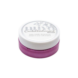Nuvo Embellishment mousse - triple berry 830N