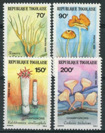 Togo,. michel 1966/69, xx