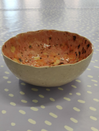 Handgevormde bowl/ ontbijtkom - "Amaryllis"