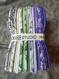 Maywoon studio - Lilac Lane 19 fat quarters - 19 stuks assorti