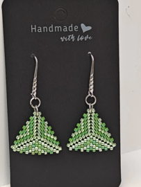 Oorhangers Miyuki triangle Green gras