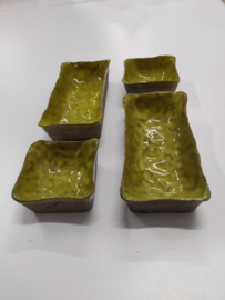Handgevormde  tapas schaaltjes - mosterdgeel/groen