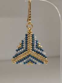 Miyuki oorbellen Triangle Light blue/gold