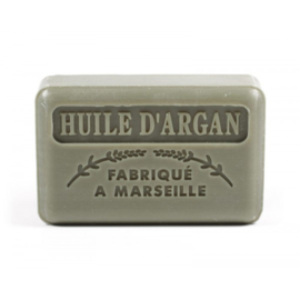 Handgemaakte Marseille zeep met de geur van argan olie.