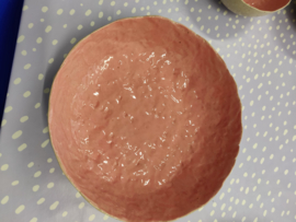 Handgevormde schaal "Glossy pink"- diameter  +/- 22 à 23 cm