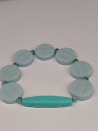 Armbandje "zomers aqua" rek met lange kraal