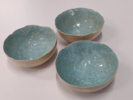 Handgevormde bowl/ ontbijtkom - "Turquoize""