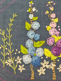 Workshop vrij borduren: thema bloemetjes-2 - donderdag 26 juni van 18:30 tot 21 uur