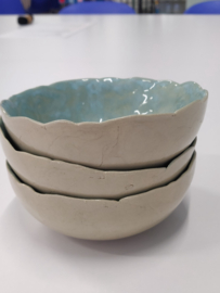 Handgevormde bowl/ ontbijtkom - "Turquoize""