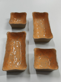 Handgevormde  tapas schaaltjes - zacht oranje