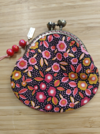 Handgemaakt tasje met clipsluiting "Pink flowers"