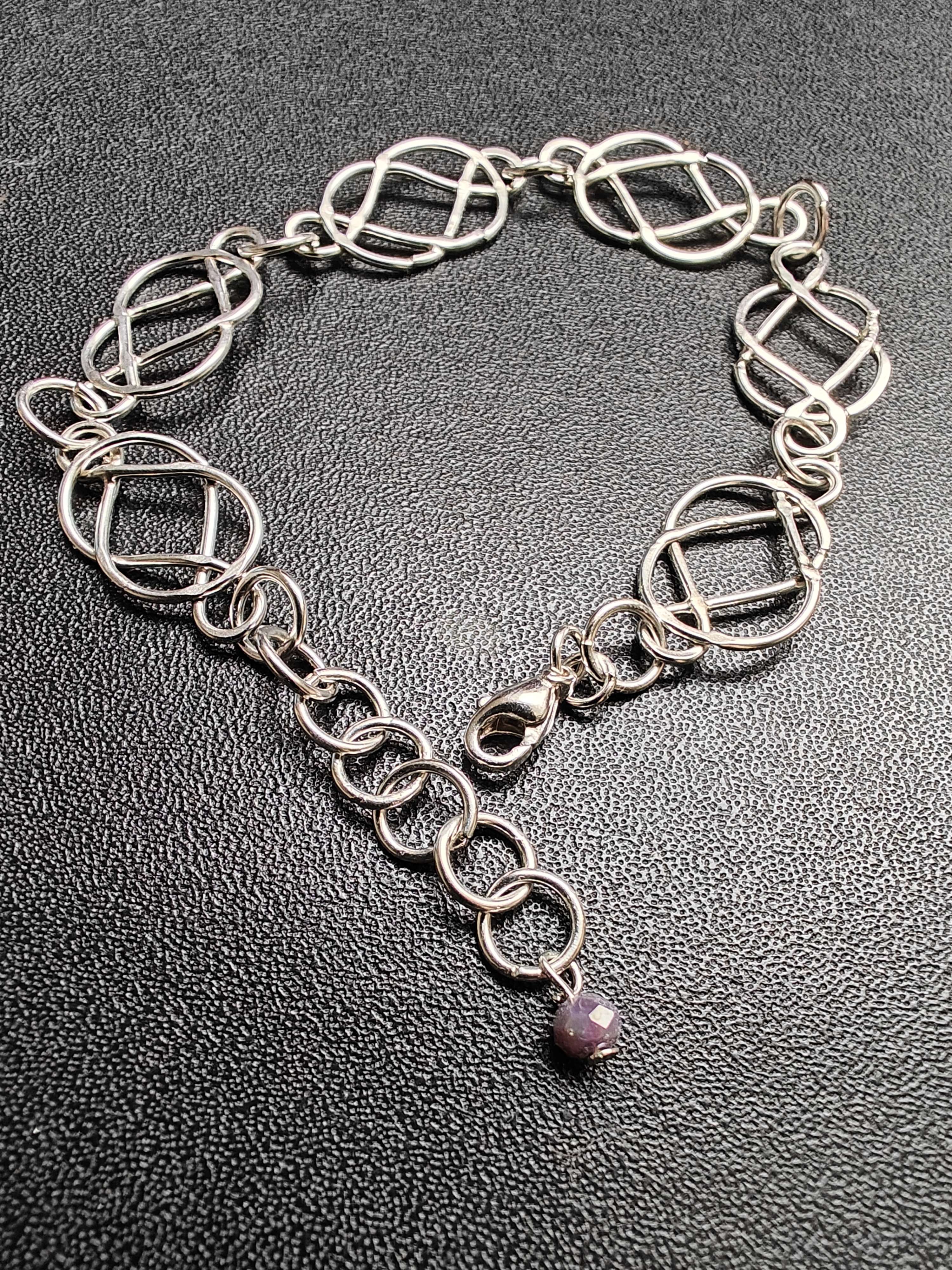 AB0001 - Armband uit gesmeed zilver - handwerk - massief zilver