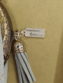Handgemaakt en handgeborduurd tasje/portemoneetje met clipsluiting " Wild flowers"