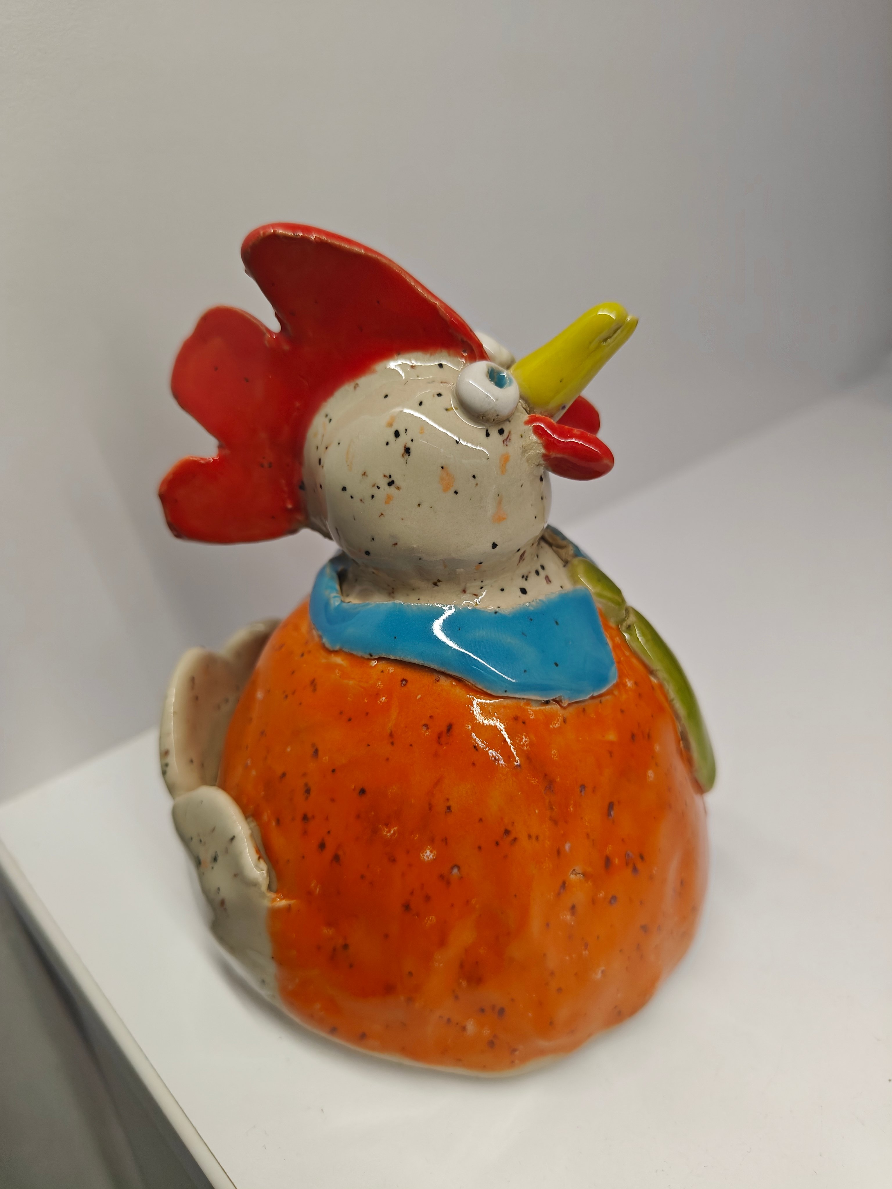 Kippetje: "Louis" in keramiek