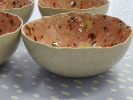 Handgevormde bowl/ ontbijtkom - "Amaryllis"